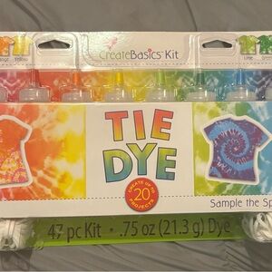 Target Create Basics Tie Dye Kit - Multicolor